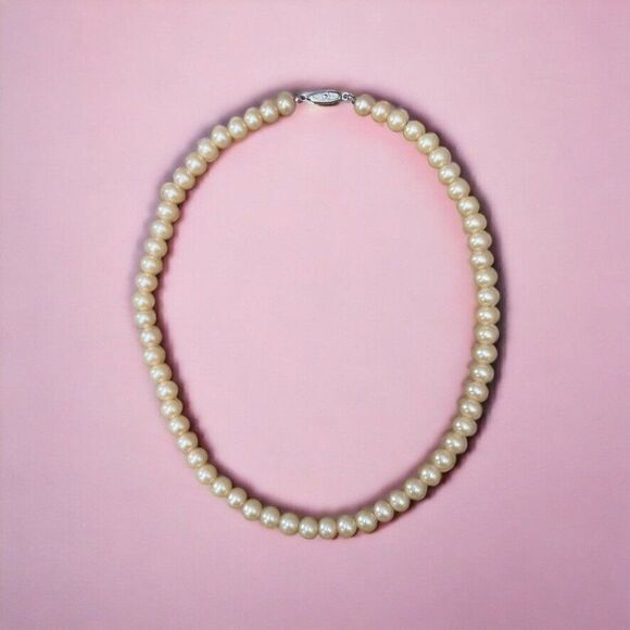 Vintage 1990s Faux Pearl White Choker Beaded Romantic Costume Necklace - Picture 4 of 4